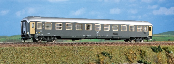 Passenger couchette car 2nd class type X<br /><a href='images/pictures/ACME/50513_900.jpg' target='_blank'>Full size image</a>